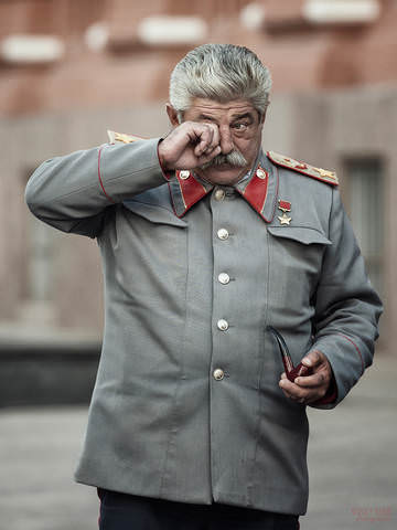 - Что ж вы со страной сделали?