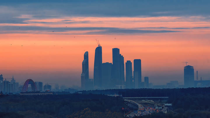 Вечер в столице
