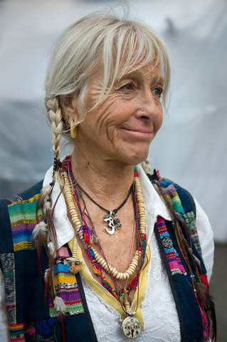  HIPPIE FOREVER