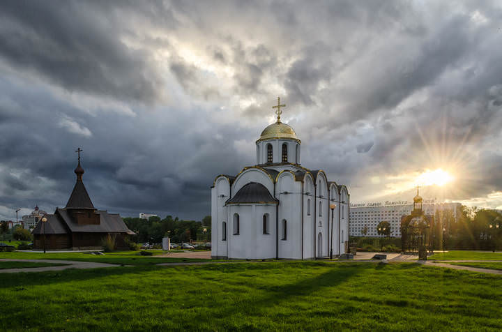 В предзакатный час