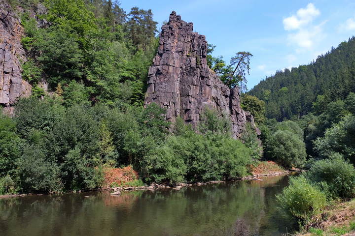 Сватошские скалы