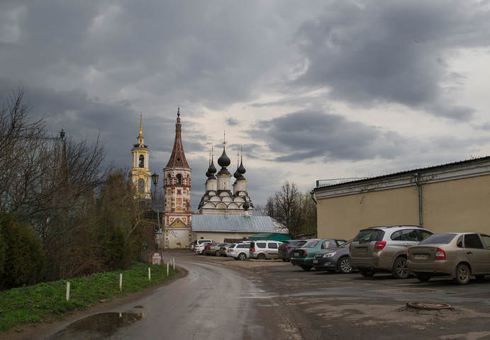 Суздальская улица. Суздаль Центральная улица. Суздаль улица Зенкова. Суздаль улочки. Суздаль улица набережная.