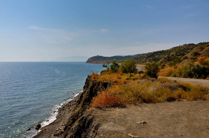 На Крымском берегу