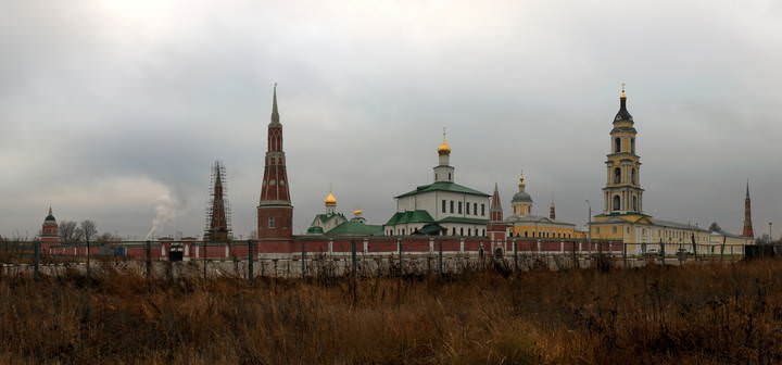 Богоявле́нский Ста́ро-Голу́твин монасты́рь 