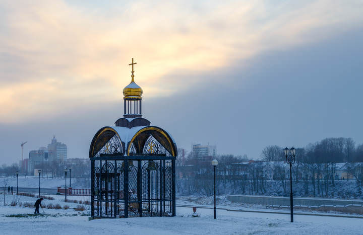 Воскресным вечером