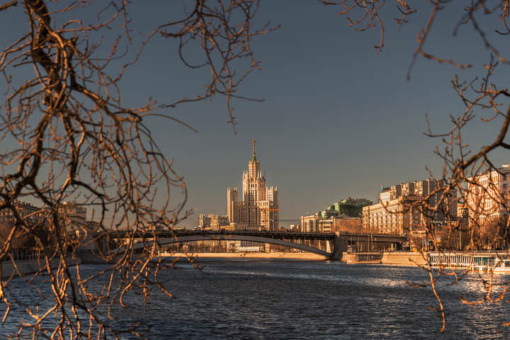 В природной рамке и без..