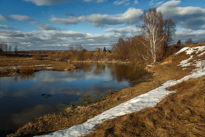 Апрель
