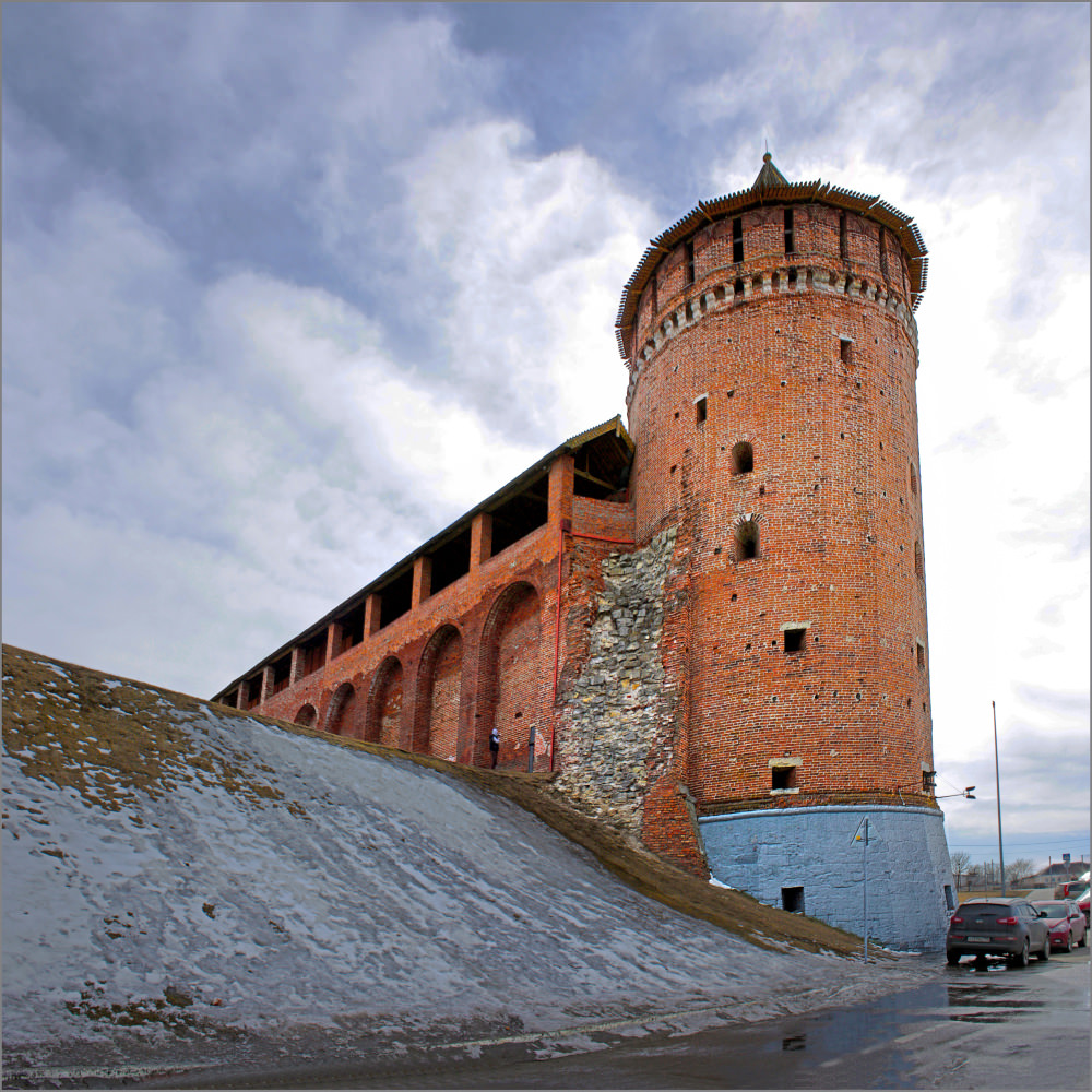 Коломенская (Маринкина) башня