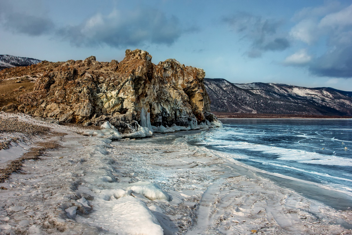 Берег суровый...берег Байкальский