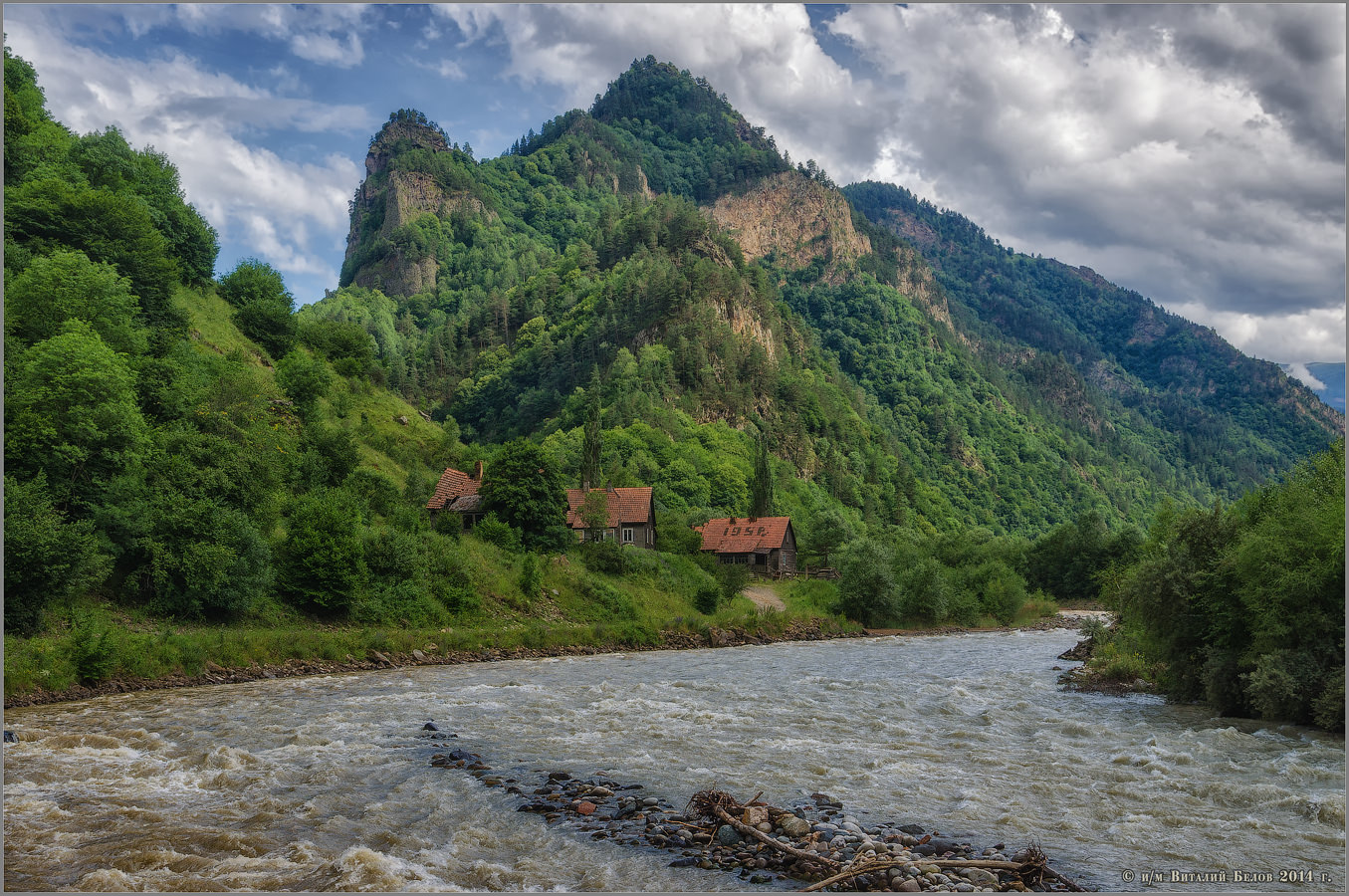 Брошенные дома в горах Кавказа_2