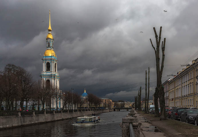 Прогулка вдоль Крюкова канала
