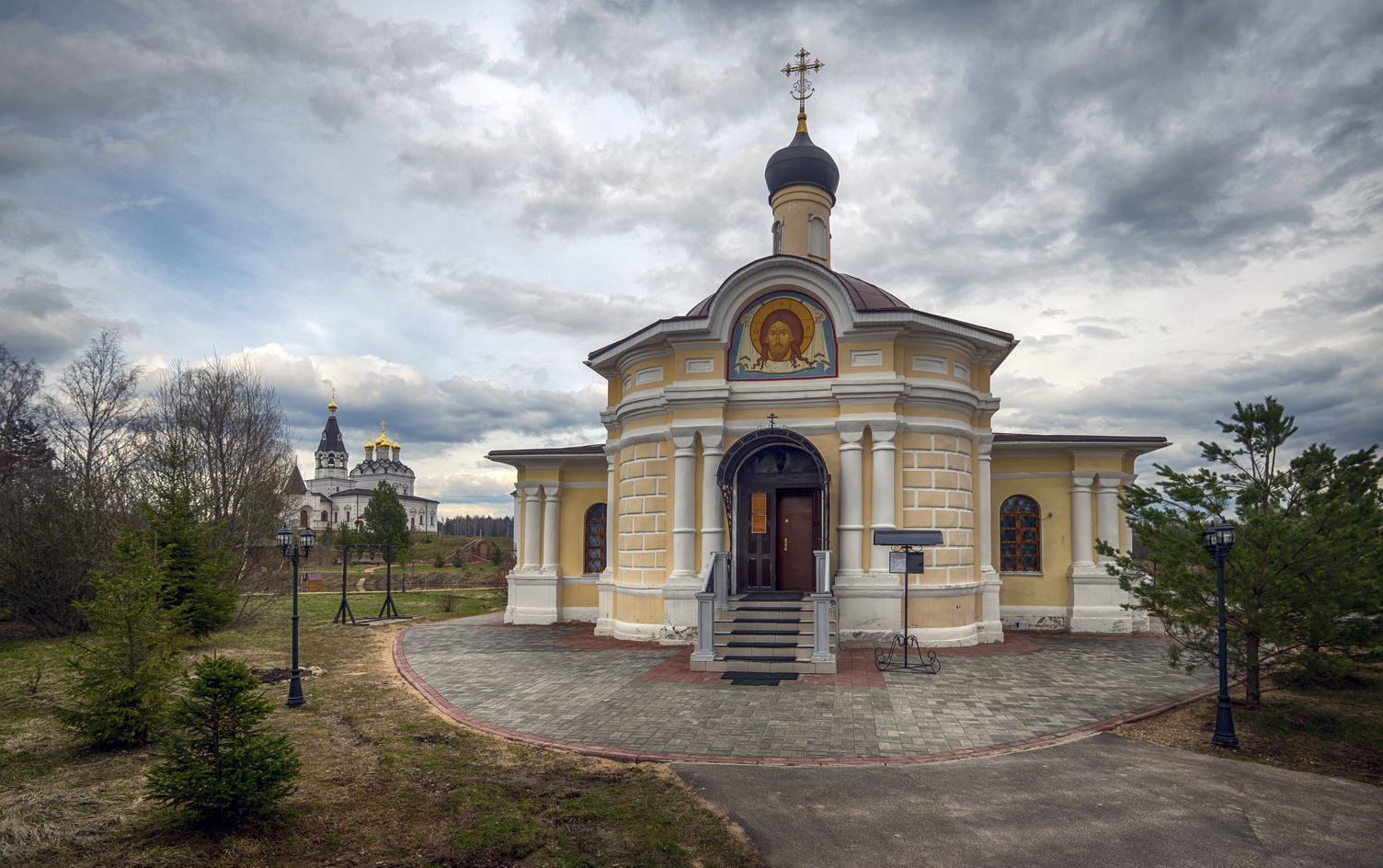 Подворье Свято-Троицкого Стефано-Махрищского женского монастыря