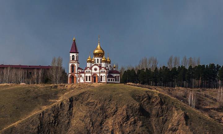 Строительство мужского монастыря