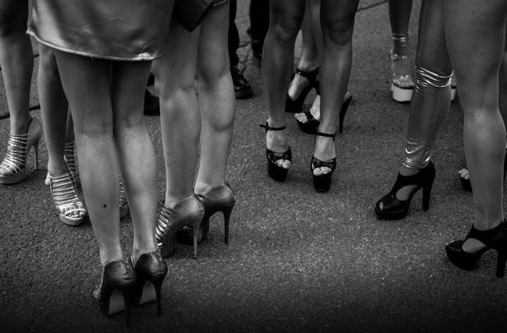  Dance girls and .