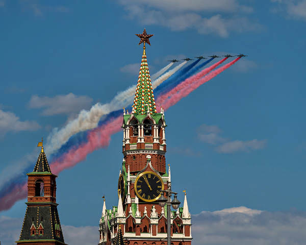 Московское время ... где-то около одиннадцати..))