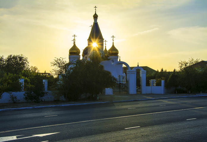 Дорога на городской погост.