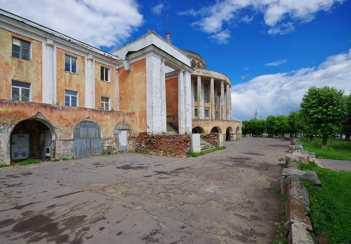 Речной вокзал. Приплыли.
