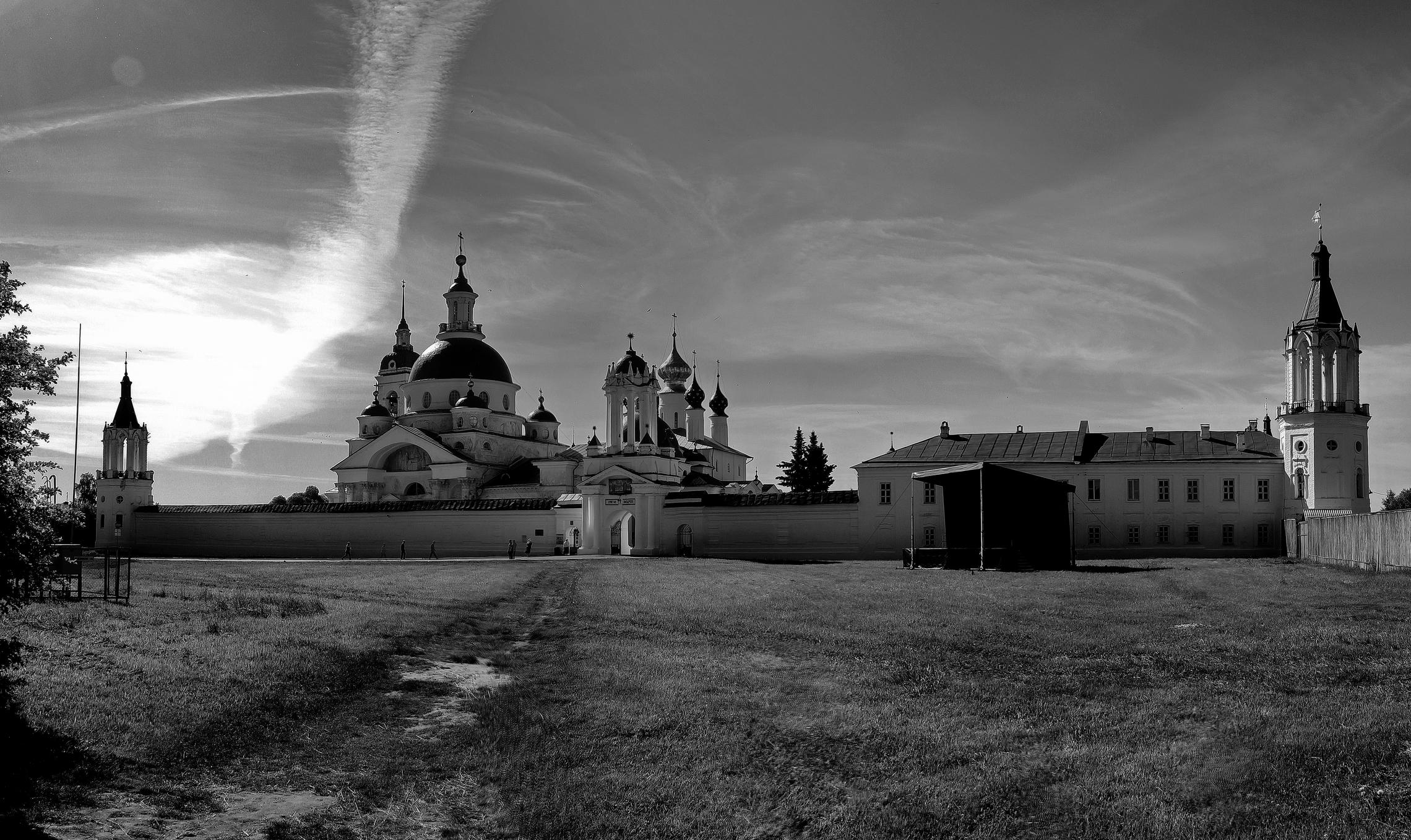 Спасо-Яковлевский монастырь 