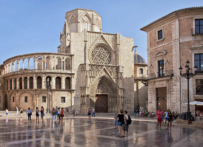 Plaza de la Virgen