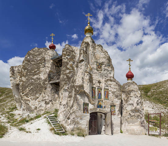 Пещерный Спасский храм. 