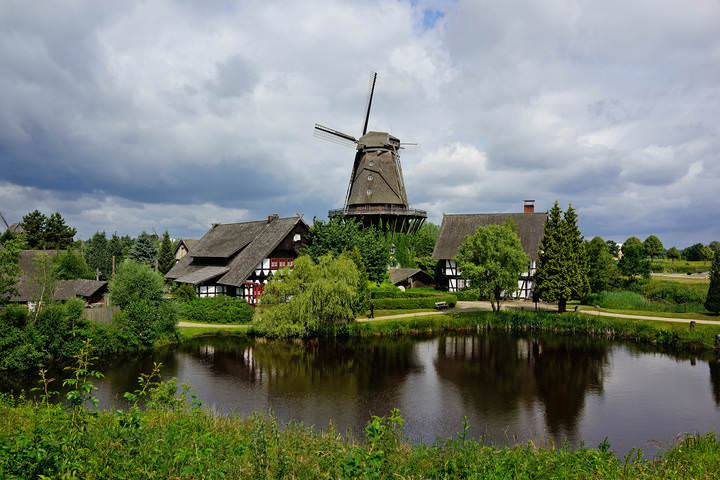 Деревенский мотив .