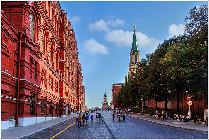 Москва. Кремлевский проезд. #1