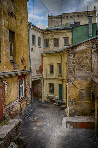 Московский дворик 1