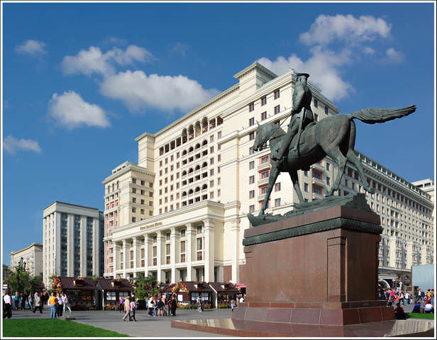 FOUR SEASONS HOTEL
