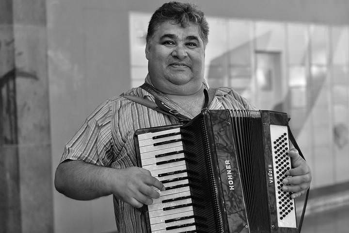 The street musician.