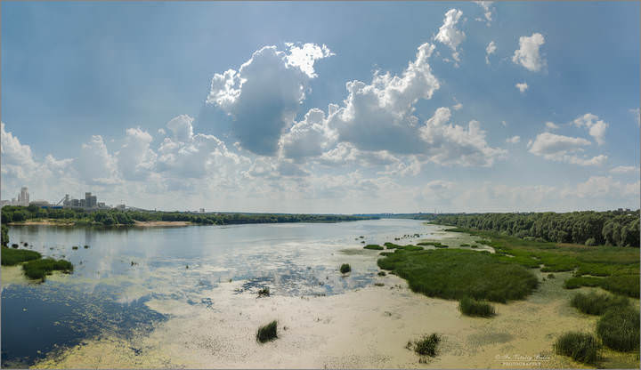 Широка река Ока