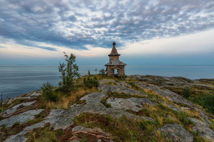 Есусарет