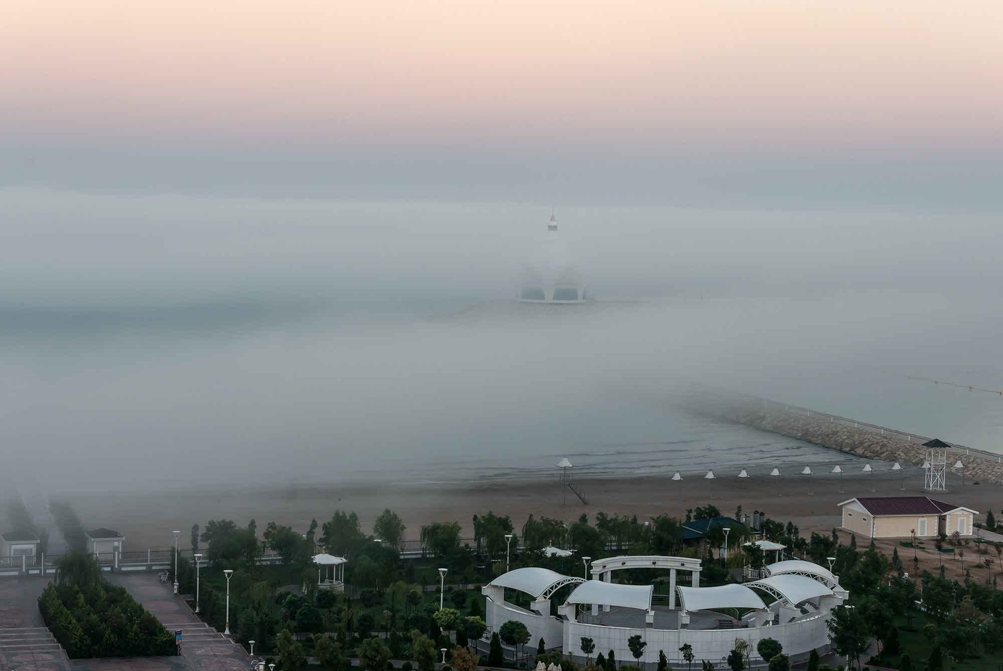 Каспий. Туманное утро