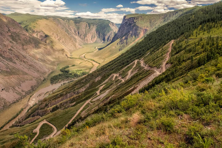 на краю