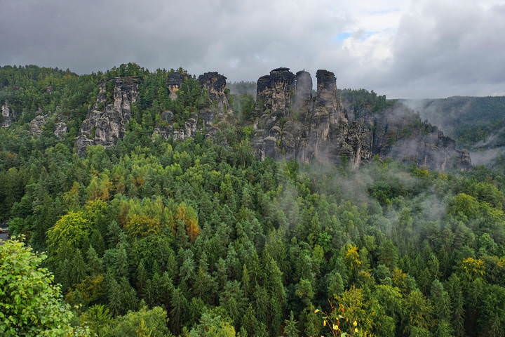 Скалы Бастая