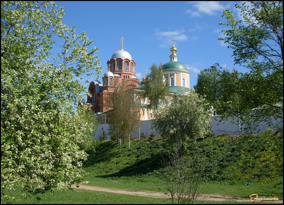 Хотьково-Покровский женский монастырь.