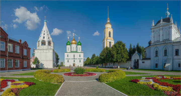 На соборной площади в Коломне