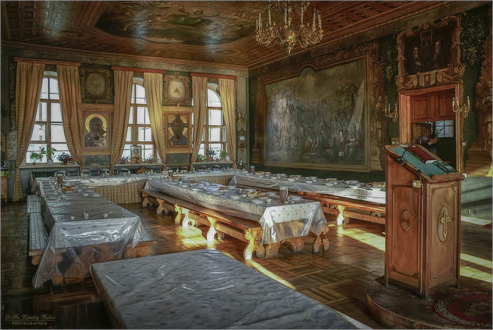 Монастырская трапеза