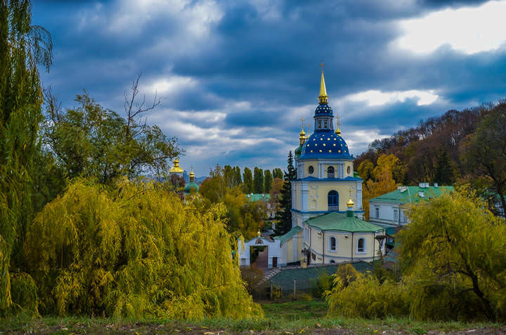 Монастырь