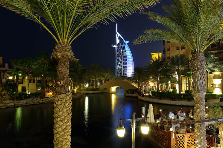 Дубаи.Отель "Burj-Al-Arab"