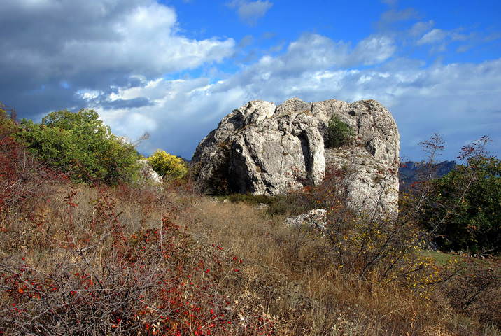 Люди и камни