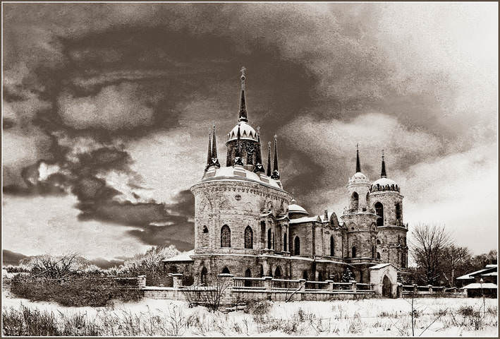 Белого камня готический храм