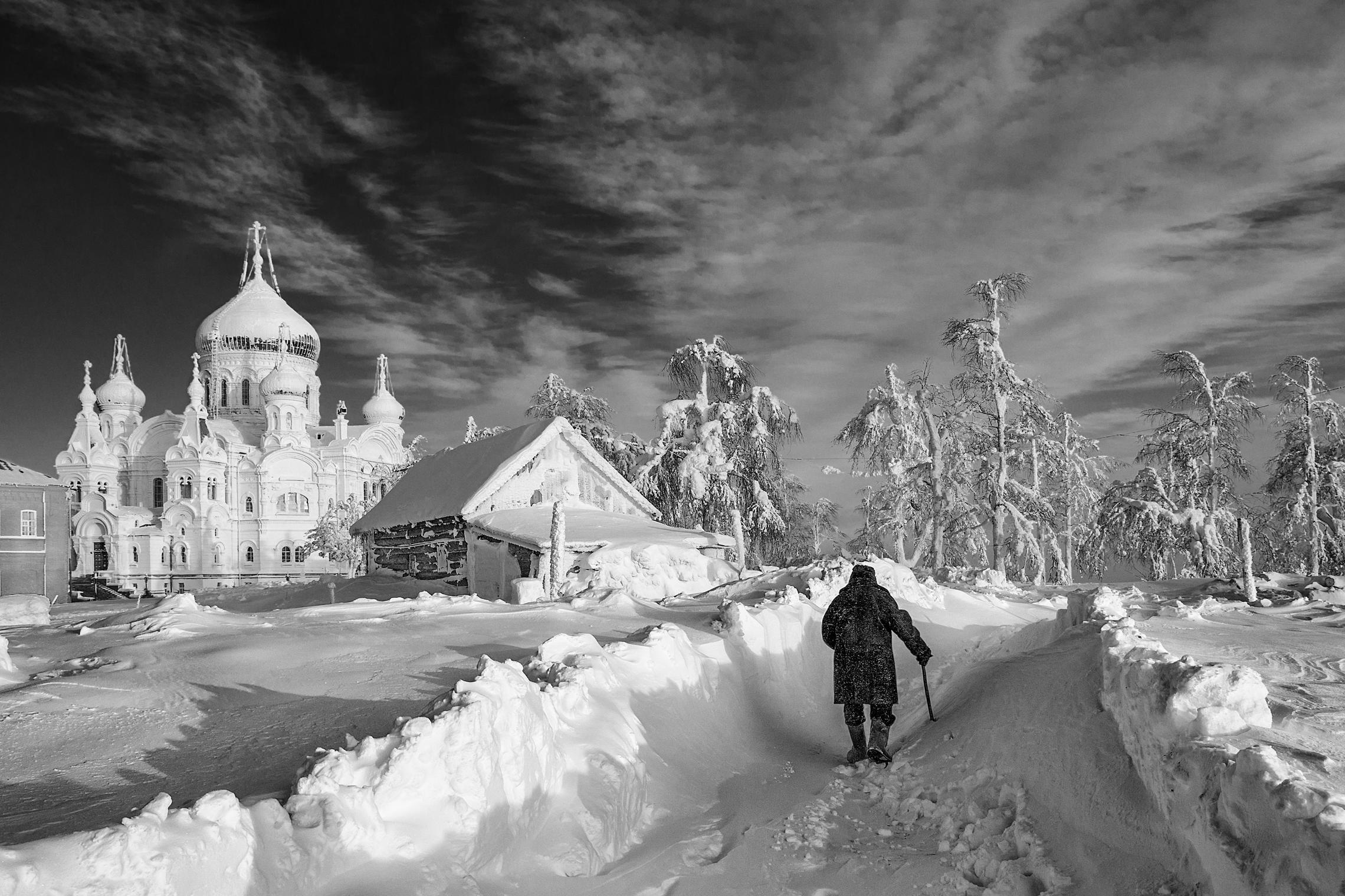 Па дарозе. Белогорский монастырь Кунгур Чуприков. Фотограф Владимира Чуприков.
