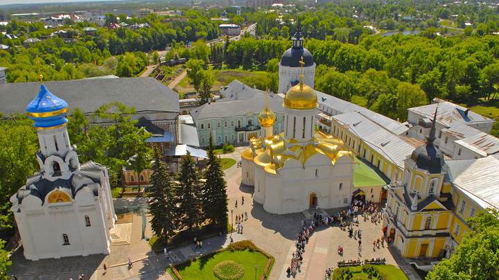К Сергию всегда очередь.