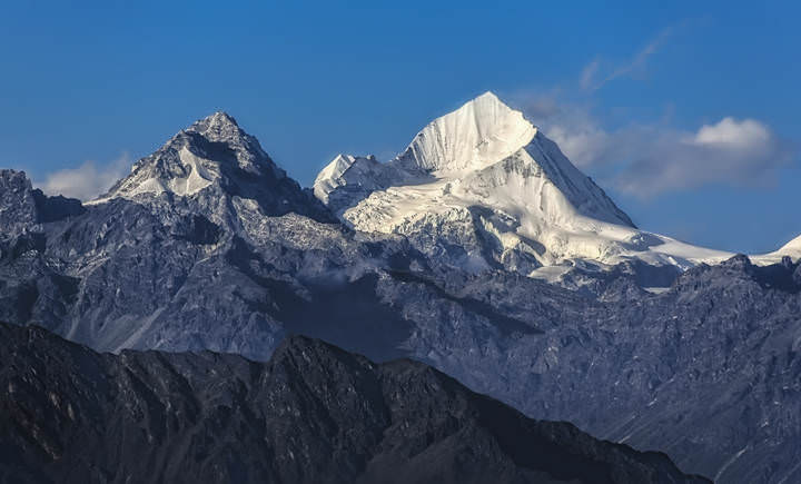 Лангтанг, пик Gangchenpo (6387m).