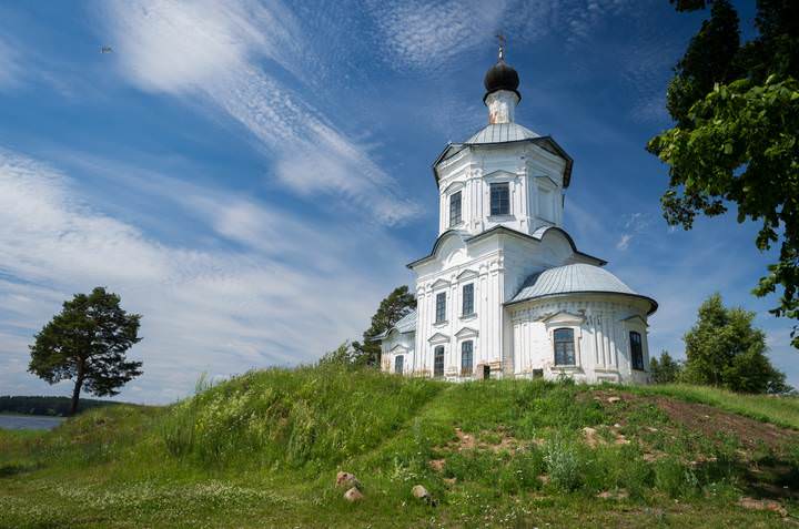 Церковь на Селигере