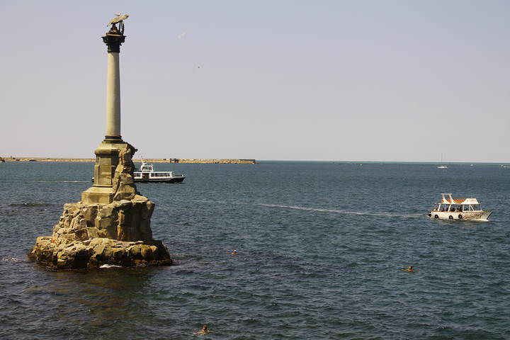Памятник Затопленным Кораблям(Севастополь)