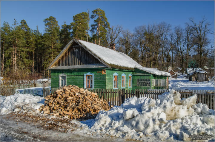 Дровишки у дома