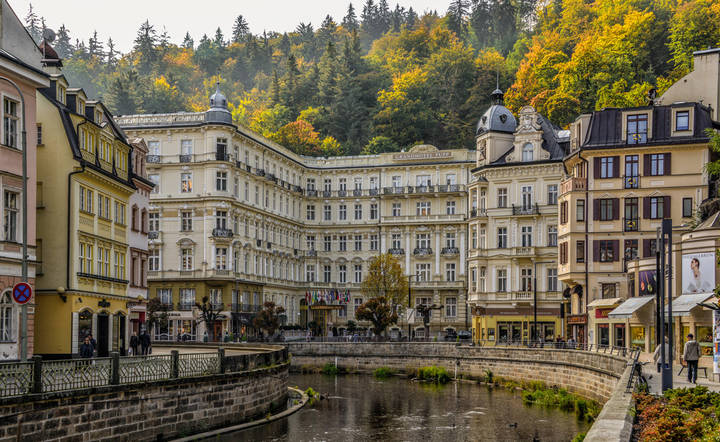на набережной Теплы