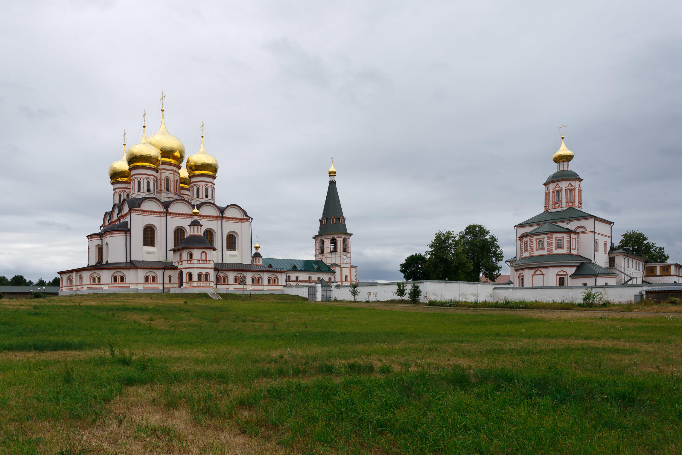 Иверский монастырь валдай фото