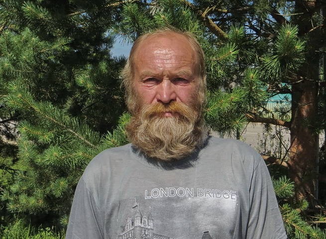 Мужичок из глубинки..